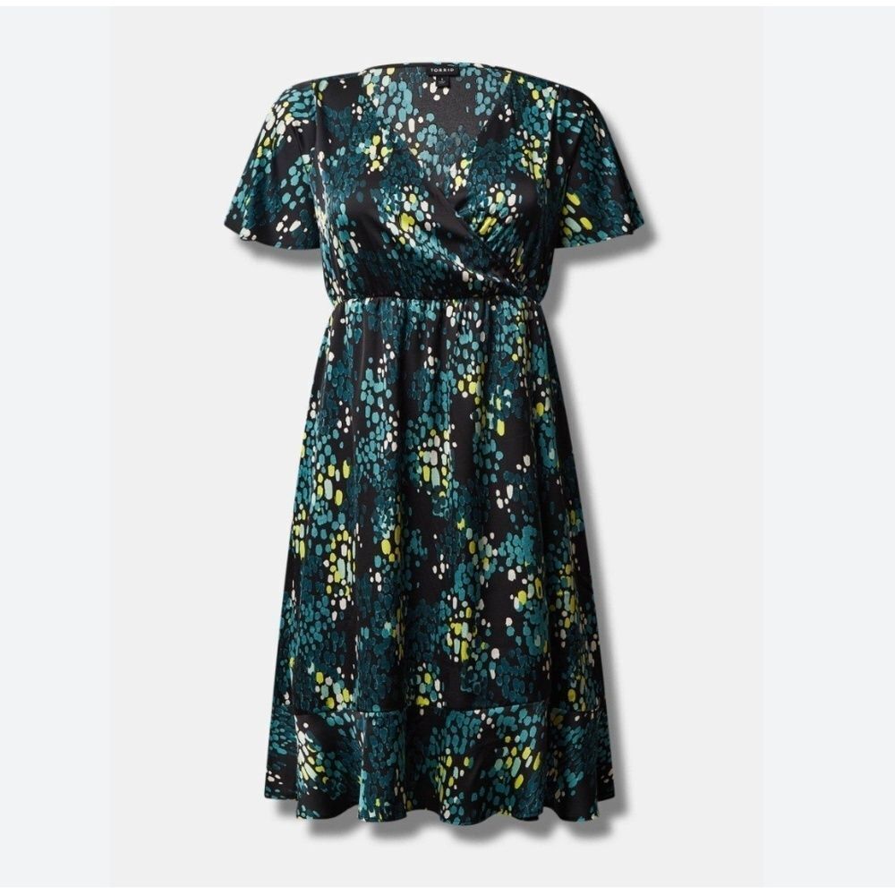 Torrid Midi Bubble Charm Flutter Sleeve Wrap Dres… - image 2